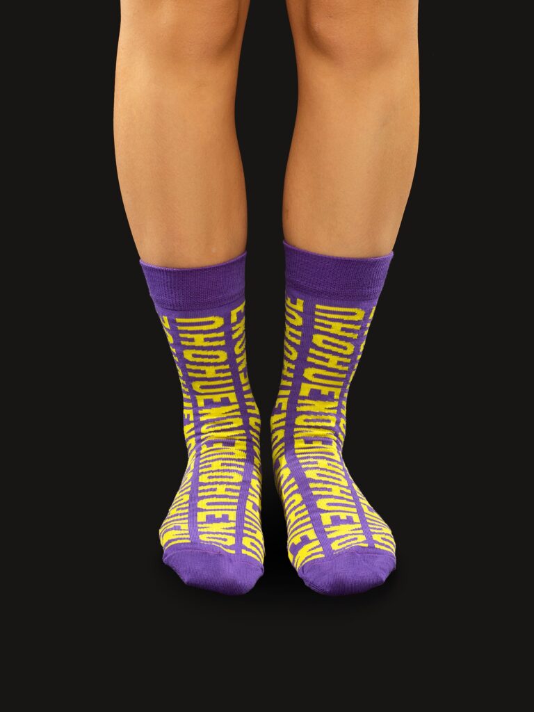 Шкарпетки Pattern фіолетові Image: https://ohueno-official.com/wp-content/uploads/lek_7692-min-768x1024.jpg