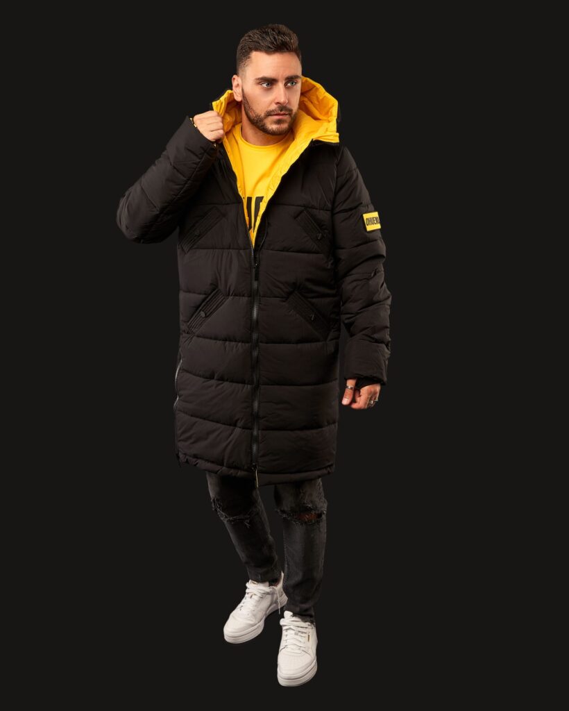 Down jacket Image: https://ohueno-official.com/wp-content/uploads/m01260-scaled-820x1024.jpg