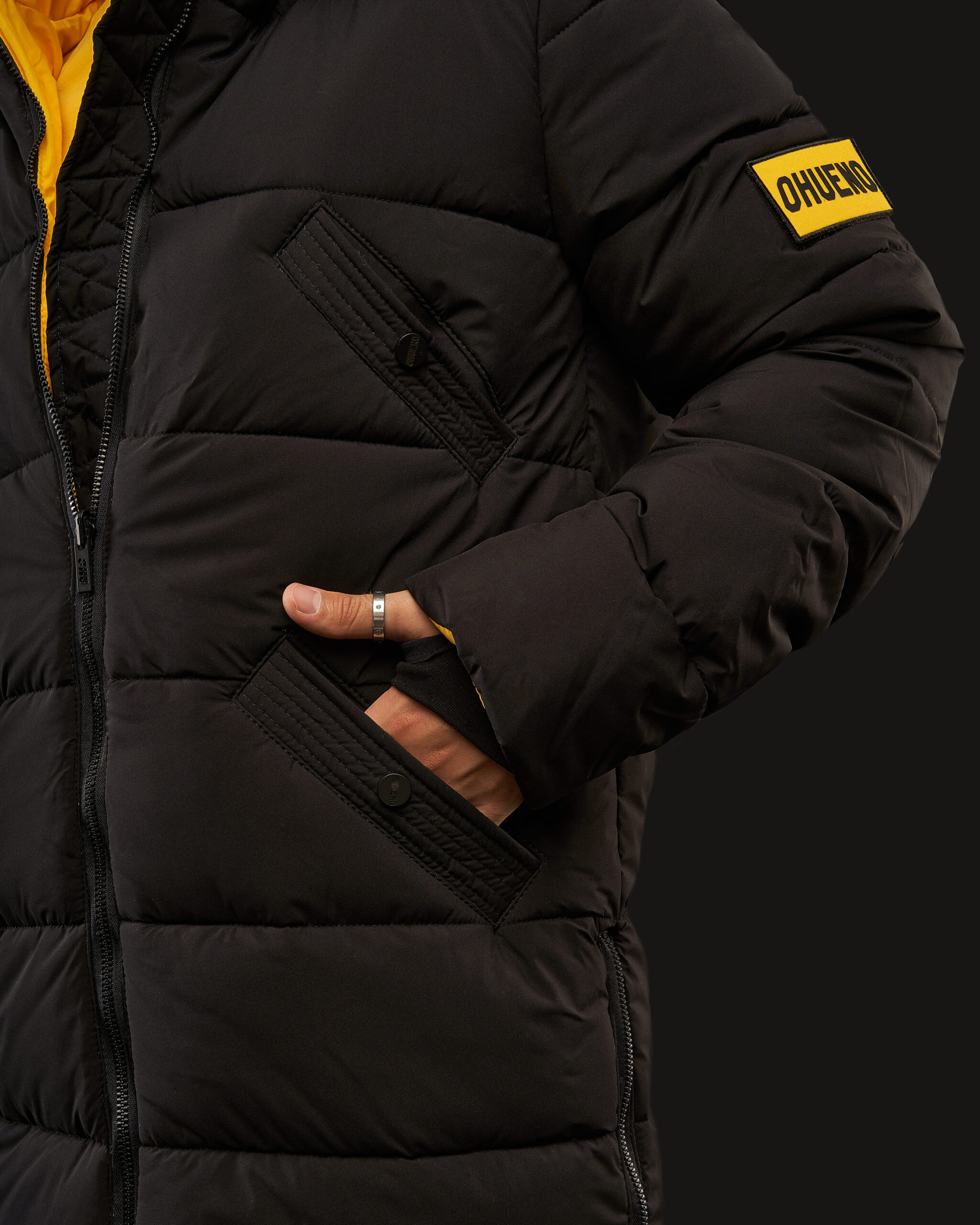 Down jacket Image: https://ohueno-official.com/wp-content/uploads/m01261-scaled.jpg