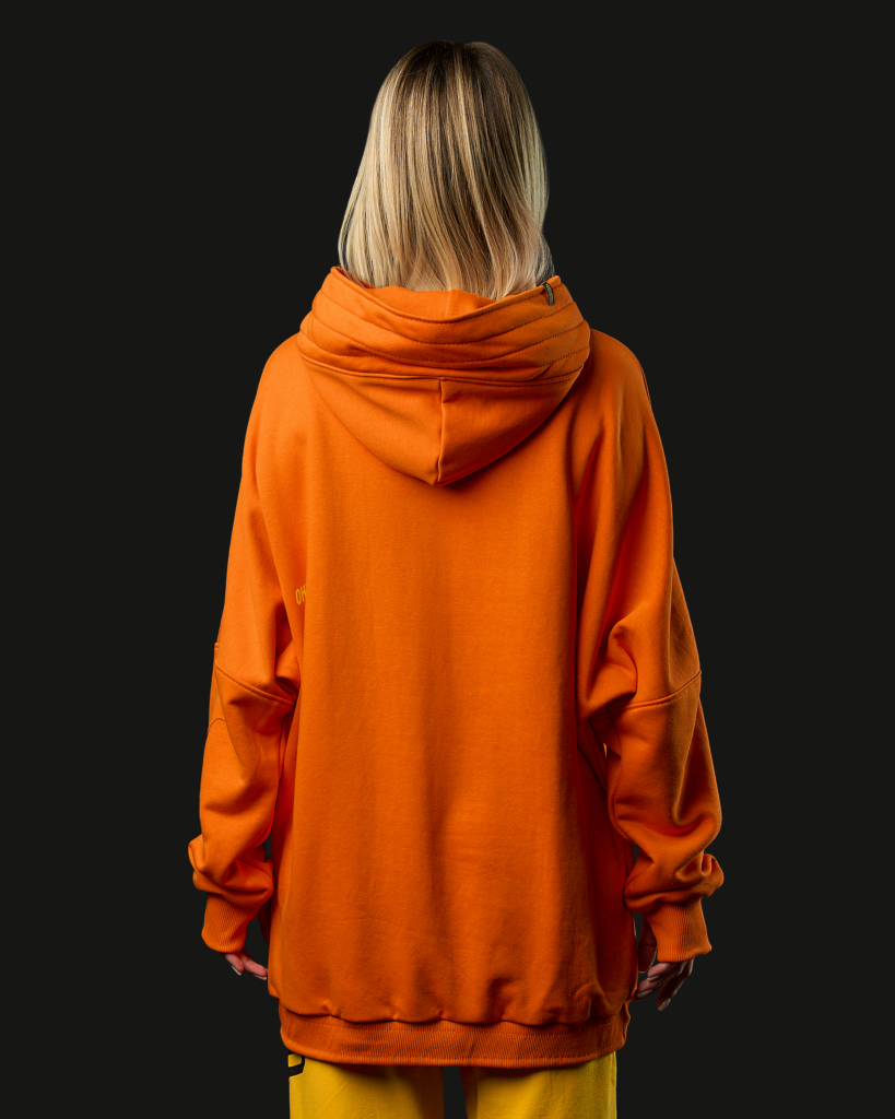 Bluza z kapturem oversize (Pomarańczowy) Image: https://ohueno-official.com/wp-content/uploads/m02015-819x1024.png
